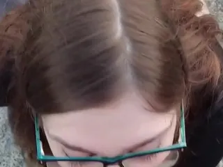 Zara Bizarr: Outdoor huge cumshot in the face, full on the glasses!