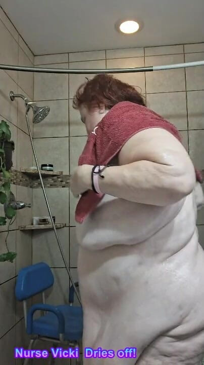 BBW nurse Vicki adventures with friends: Po Žhavé Rozsévačce Sestřička Vicki Schne a Udělá Další Péči