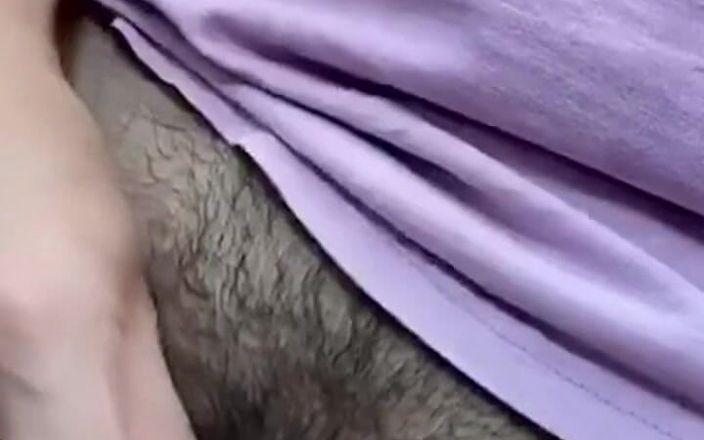 UnderXiaoQiang: Seseorang membelikanku celana dalam sepasang ini dan minta aku memakai...