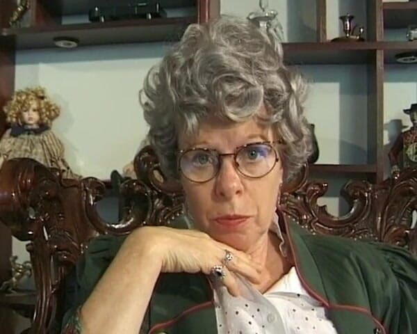 German's Old Chicks: Nenek Jerman yang menghisap zakar dikongkek oleh Posmen