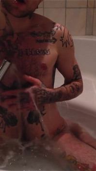 Tattooed Ftm in the Bath! Pink Pussy XXX Skips Lets You Watch