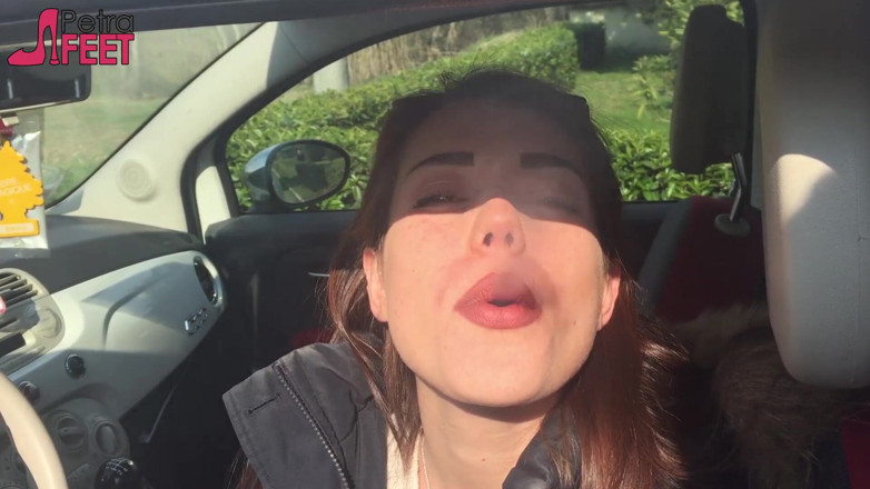Smokin Fetish: Adorable Italian girl loves smoking in the car