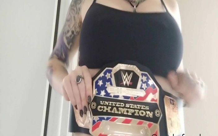 Geeky Femdom: Jessica Nova luta campeão dupla característica