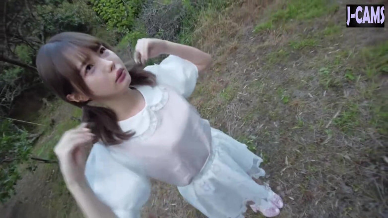 J-Cams: Outdoor Tease. Mischievous Girl and Controlled Release Part3