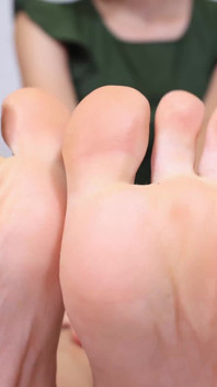 Sexy Teen Footgirl Andrea