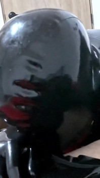 Video rumah Gloomy - Alex Latex