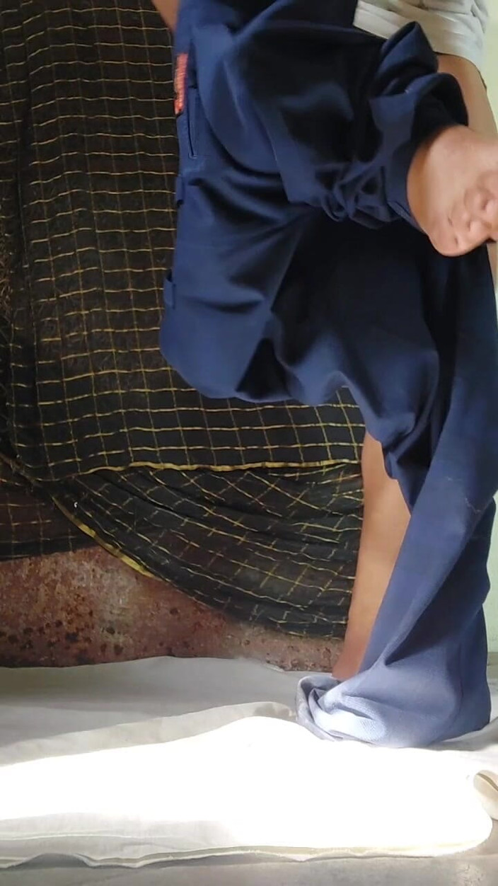 Bigcocka: Pada waktu petang saya bermain dengan zakar besar saya di...