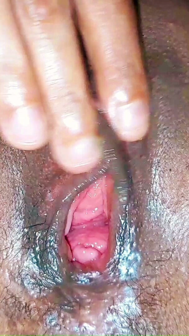 Love-juthi: Bangladeshi Boudi Santa Pussy - Watching Videos of My Pussy up...