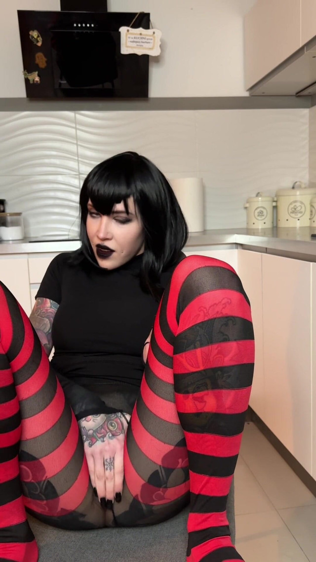 Touching Through Stockings (Roxy Rain)