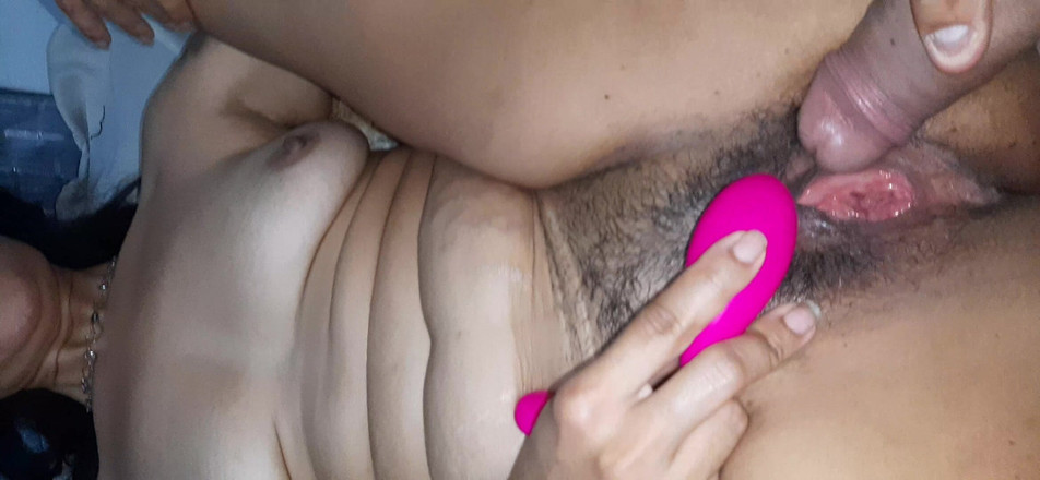 Renatinharj: She Spread Her Legs to Receive My Big Penis in...