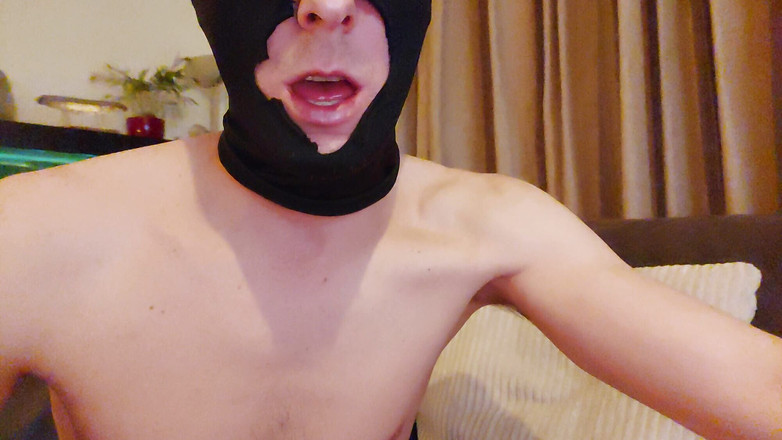 SteveSmokeHolland: ディルドをしゃぶって遊ぶ