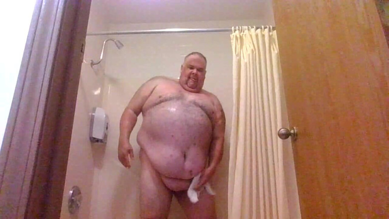 Gaydaddy2021: 淋浴和剃光