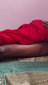 Meine indische desi-ehefrau fickte, als sie ihre saare ausgezogen hat