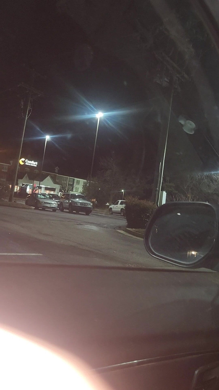 Djk31314: Uso le mutandine rosa per masturbarsi in auto.