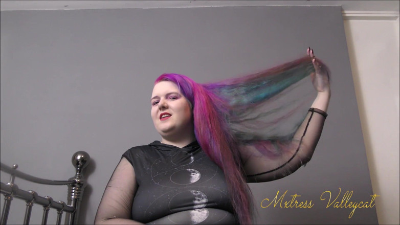 Mxtress Valleycat: Long colourful hair