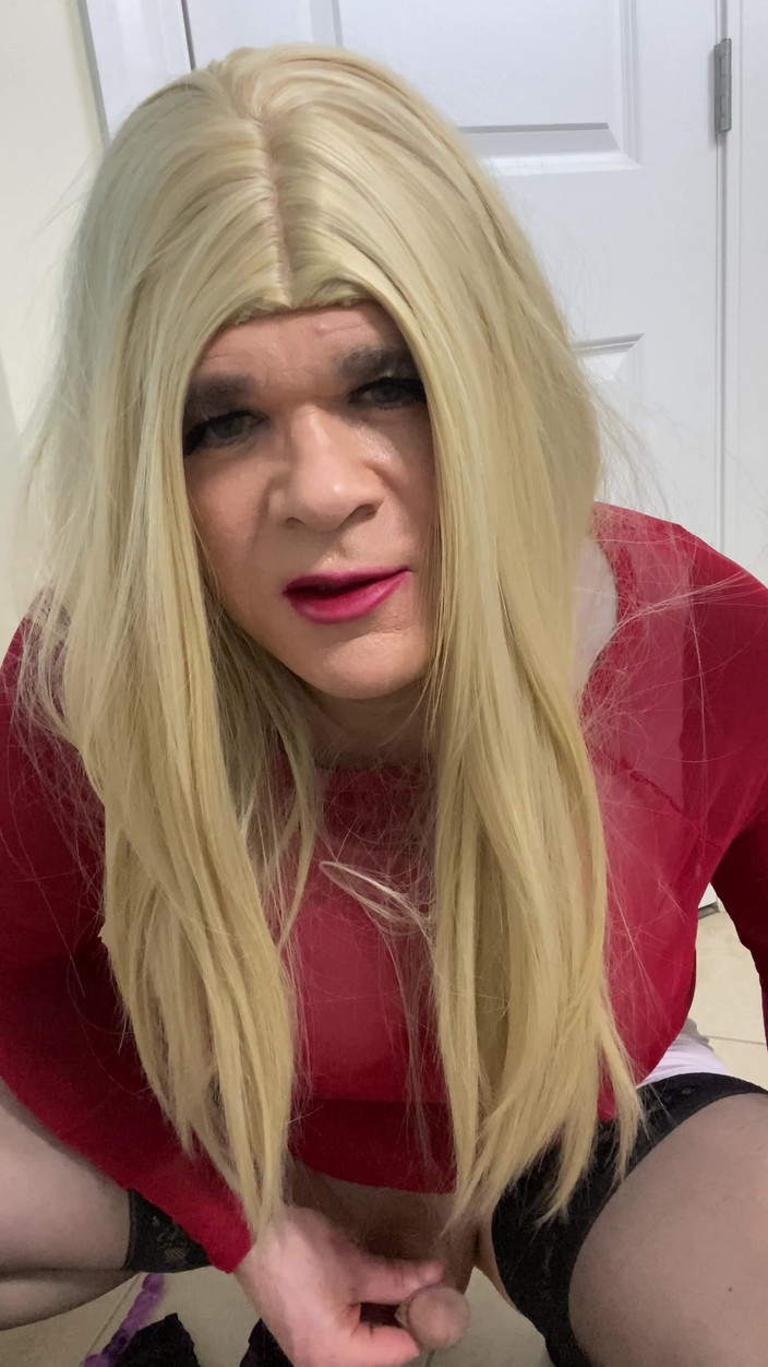 MadisonCD2025: Shemale amatör står upp och visar upp att prata smutsig...