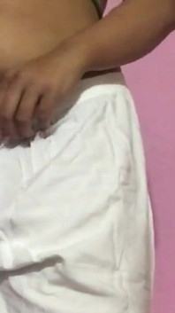 Vidéo d’une Pakistanaise excitée