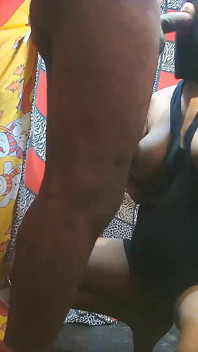 Bhabhi trong chiếc váy đen bú cu của tôi và tôi đụ cô ấy