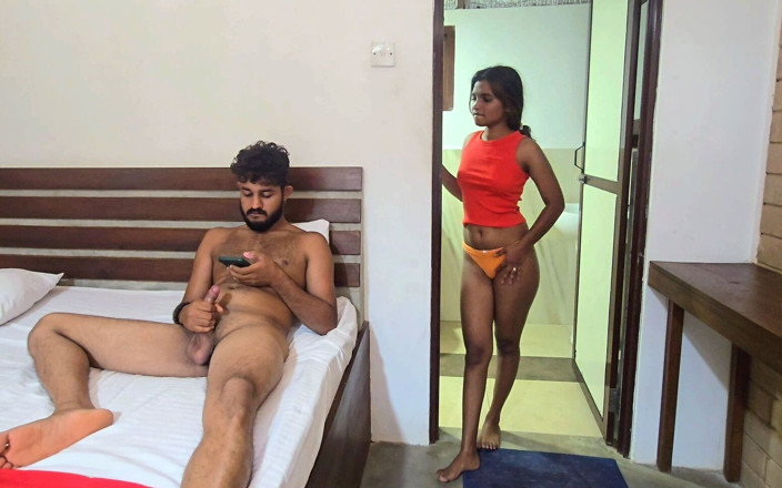 Shashi X: Urmărind filme porno cu sora vitregă și futându-i povestea de sex...