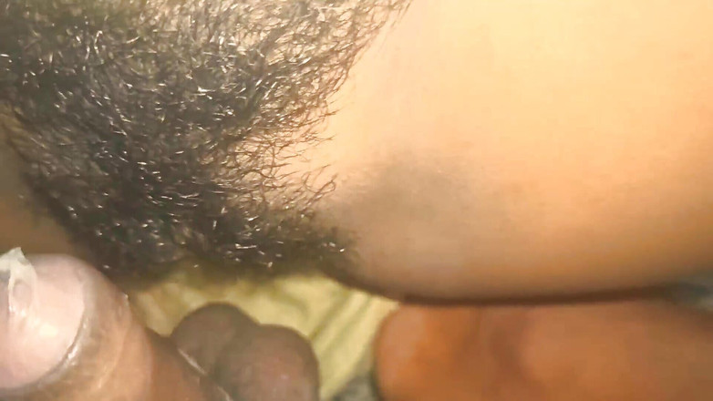 Sexbhabhi: 콘돔을 끼고 섹스를 했고 재미있었어