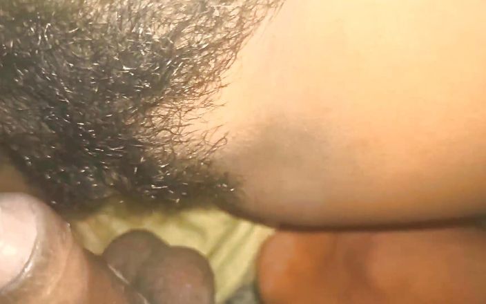 Sexbhabhi: 콘돔을 끼고 섹스를 했고 재미있었어