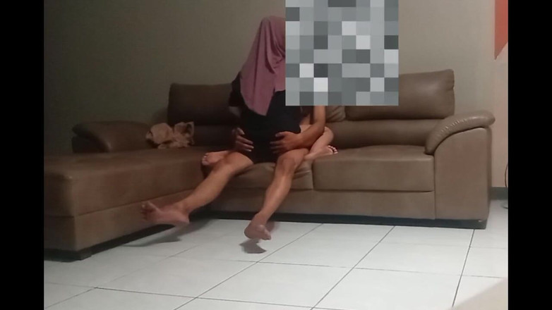 Famly sex: Abang tiri Bermain Di Rumah Lagi