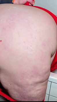 Solo vero porno fatto in casa: matrigna tedesca e sborrate selvagge al 100% reali