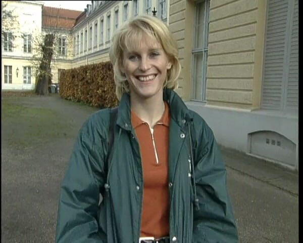 YOUR FIRST PORN: Meine Pussy Ist Ganz Tief - Tani - Moje kundička je velmi...