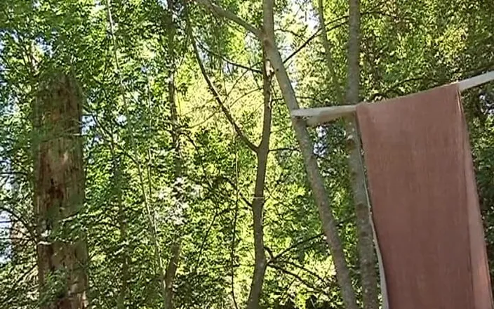 Planete Francaise: Cum Eating French MILF Pounded in Outdoor Threesome