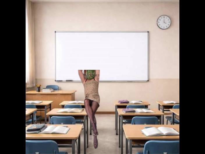 cd_aysemmm: I Can't Focus on the Lesson My Teacher Is Very...