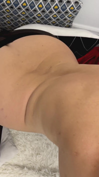 Esposa madura em meia-calça preta perfeita chupando pau do marido