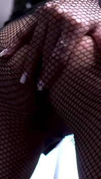 Sborra solo per me - dominazione femminile - il tuo ultimo orgasmo gratuito con alexa creed