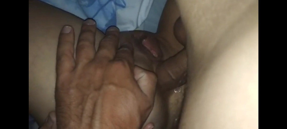 Hotlia: Semua lubang istri teman dientot habis-habisan