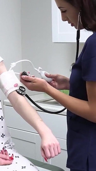 Shy Teen Lets Older Doctor Fuck Her Hard so Her Parents Don’t Find Out She Has a Boyfriend ~ Free Full Scene