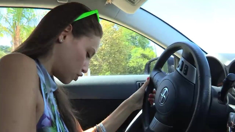 Lesbian Illusion: Lesbiene sexy cu țâțe mari adoră linsul de pizdă
