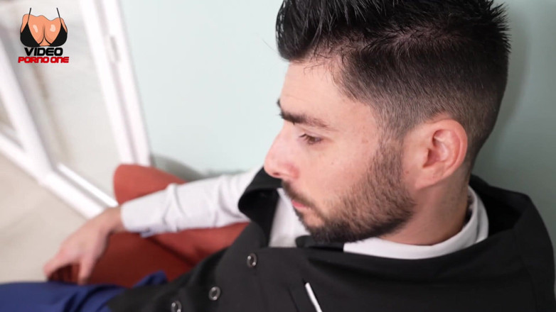 Video Porno One: Duże cycki, wielki tyłek dla tej wielkiej dziwki, która uwielbia...