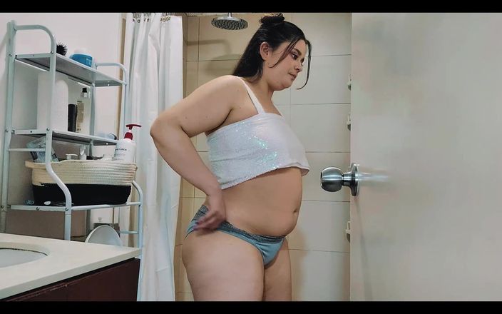 Nicole Passat: Nicole ha una pancia gonfia e poi ti allarga il...