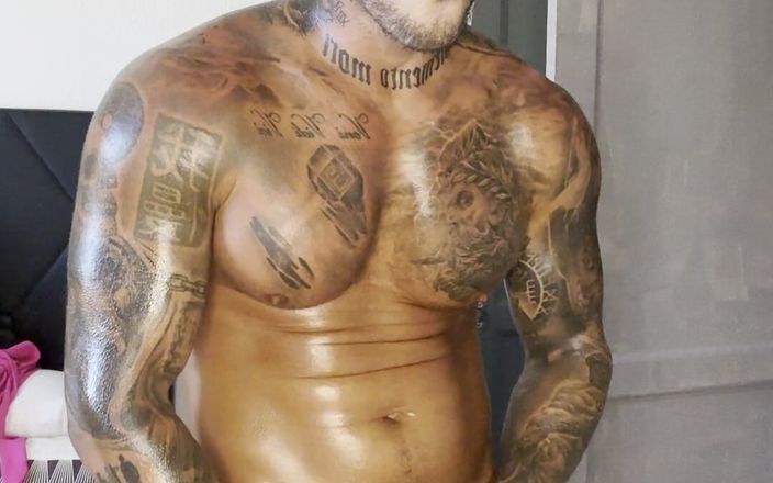 BoyGym: Grosse bite musclée !