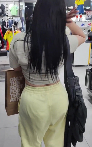 Crisanto999: Annoiata, la mia matrigna mi registra prima di scoparmi