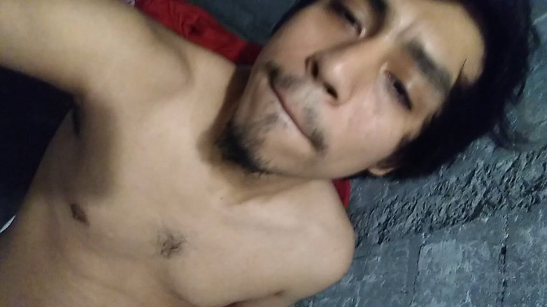 AlexAlejandro13: आपका आदमी वीर्य के साथ उन्हें पूरे पेट पर निष्कासित करता है