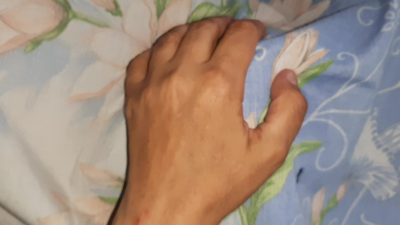 Lesbian-candys: Gioco a turno con le fighe dei miei vicini sotto...