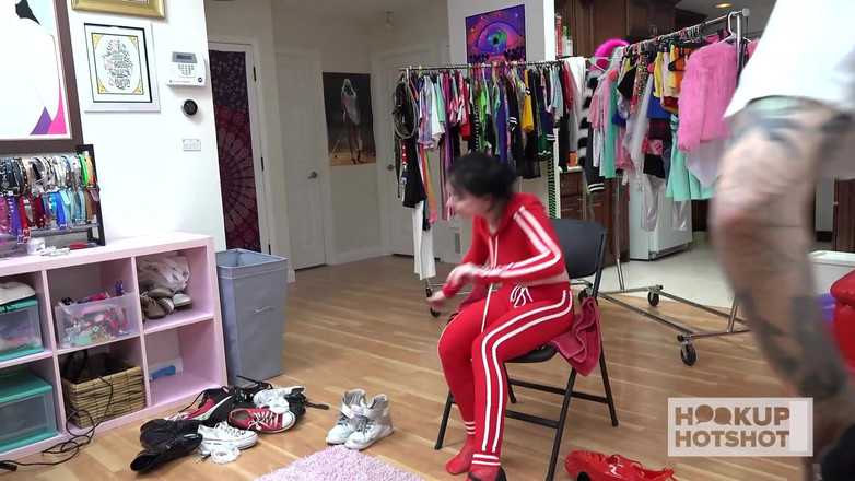 HookUp HotShot-BTS: Bts - awek yang lapar mani Athenea Rayne miang untuk seks...