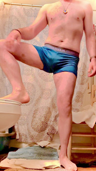 Benni Boiz Tight Manly Body for His Bottom