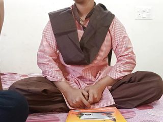 Sakshi Pussy: Indisk desi village college student knullade med pojkvän i sovrummet...