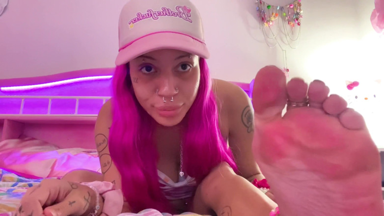 Nali Marie: Awek kaki membuli awak abaikan buah dada, fetish penafian, loser,...