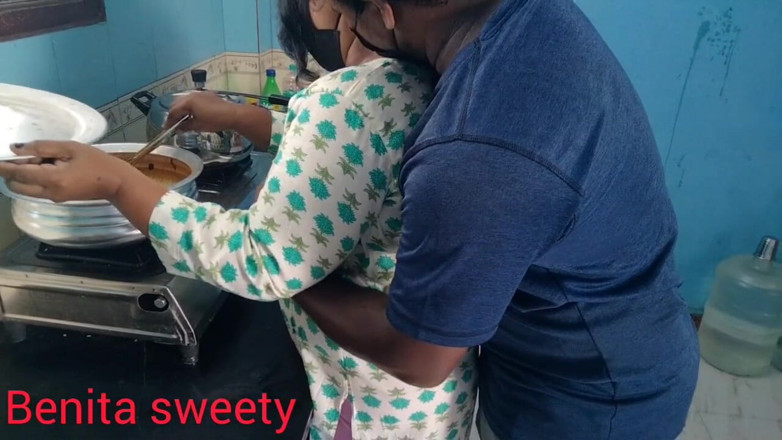 Benita sweety: Kuchnia gorący jęczy seks mąż i żona
