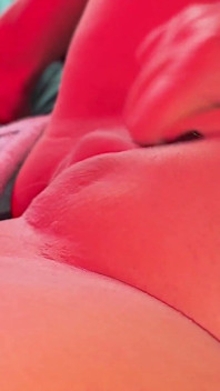 The Plump Big Pussycat Loves Being Spanked
