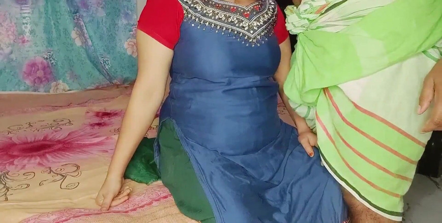 Maishaqueen: Roztomilá indická služka šuká