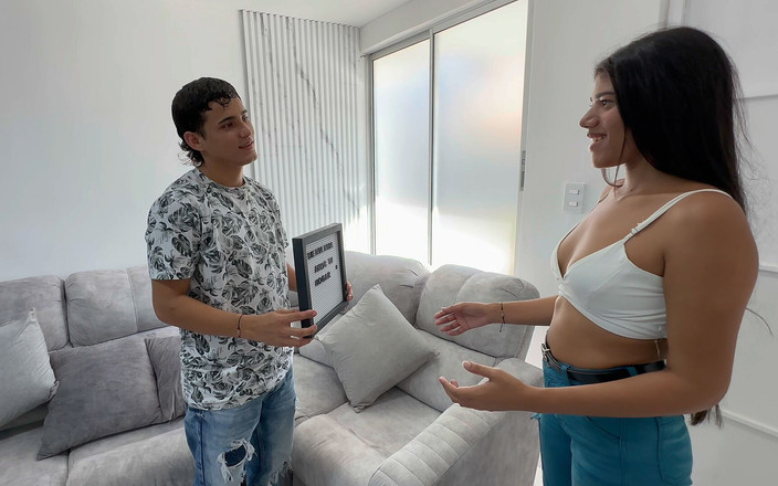 SOFIAYRIKY: Ми святкуємо смачним трахом своїм величезним пенісом, новий будинок, який я купив для своєї гарячої подруги