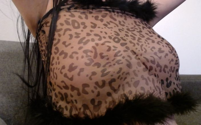 Abby Anna: Büyük zıplayan memeler eller serbest seksi gece üstü